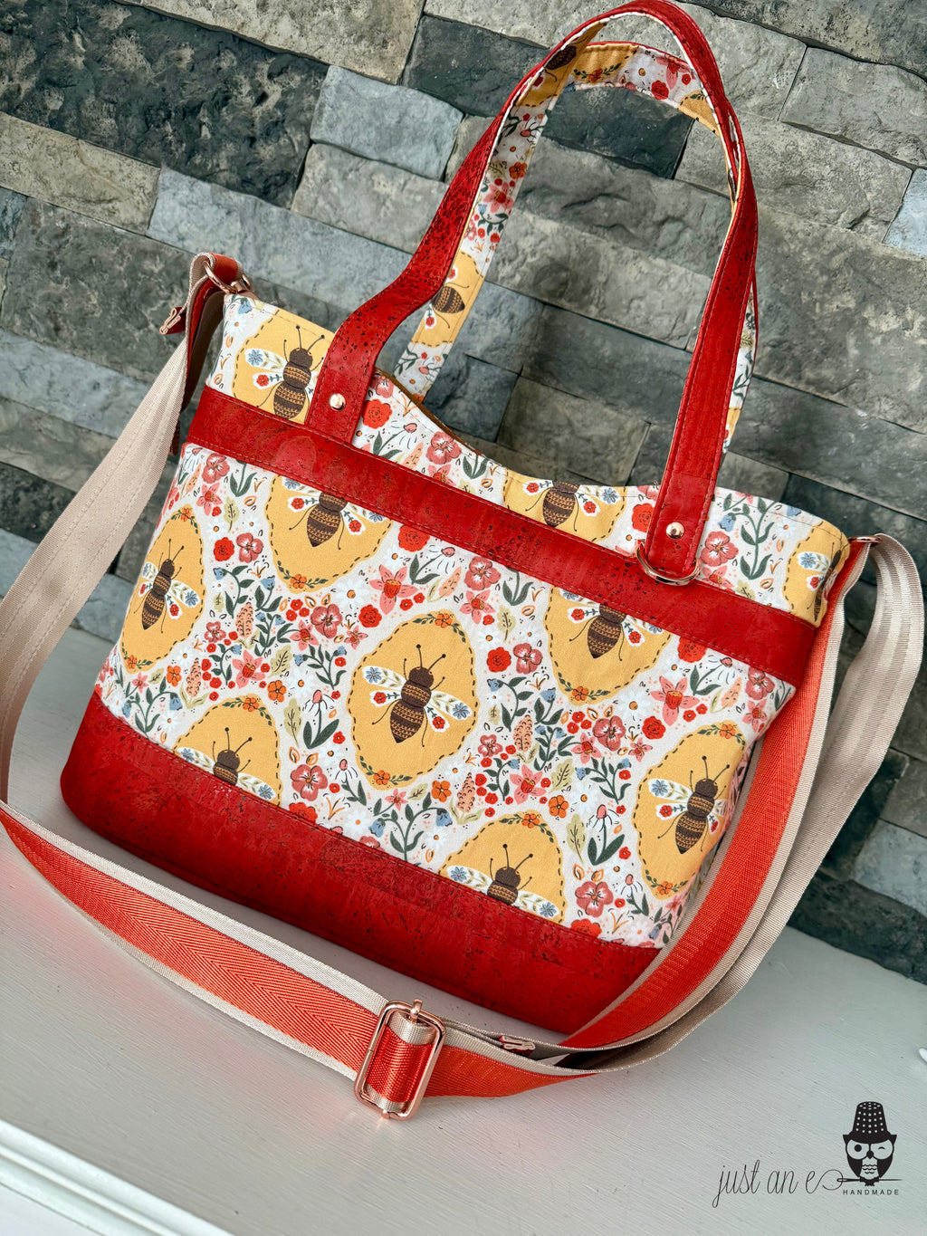 Springtime Bee Tote-Style Bag