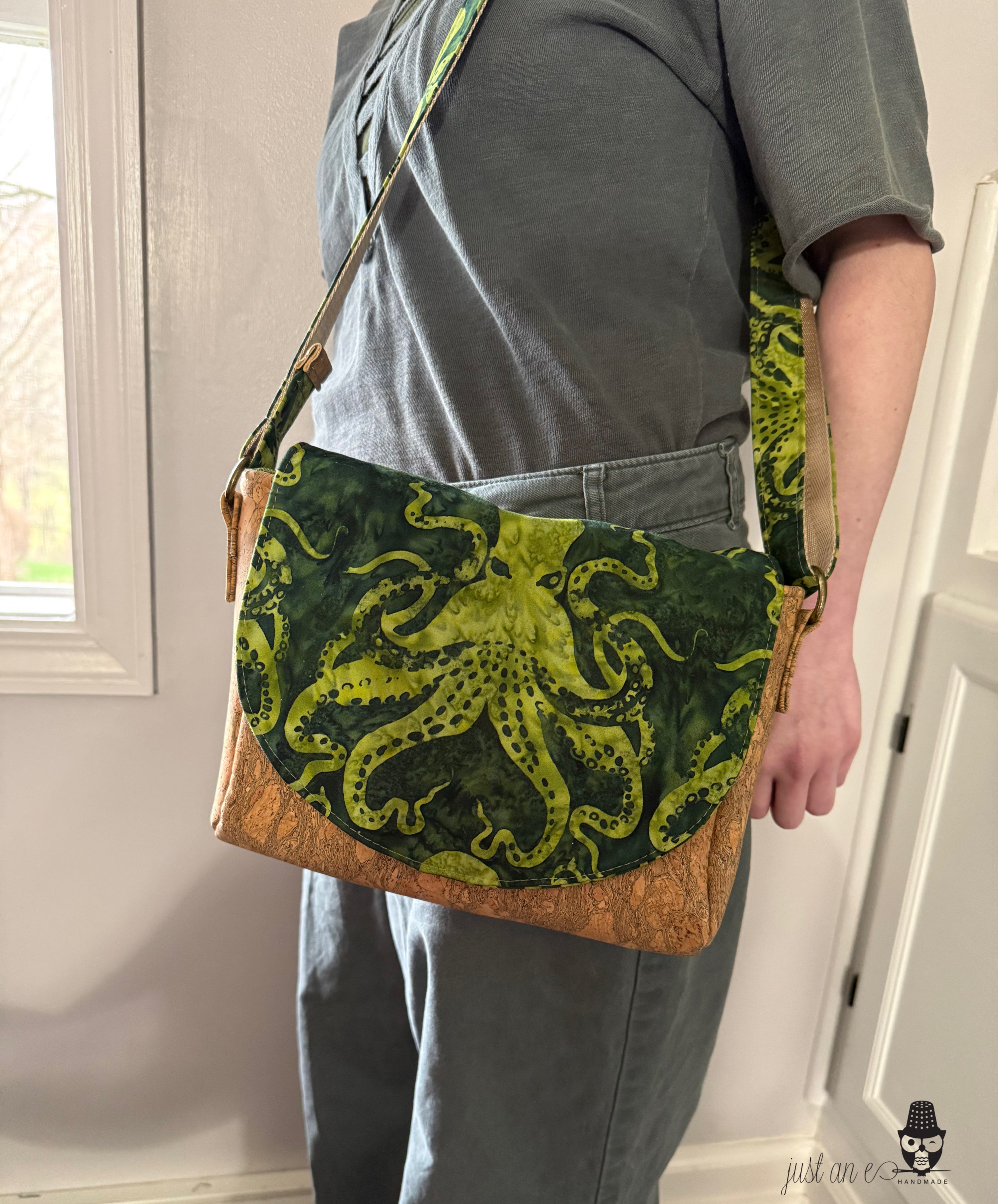 Octo Saddle Bag