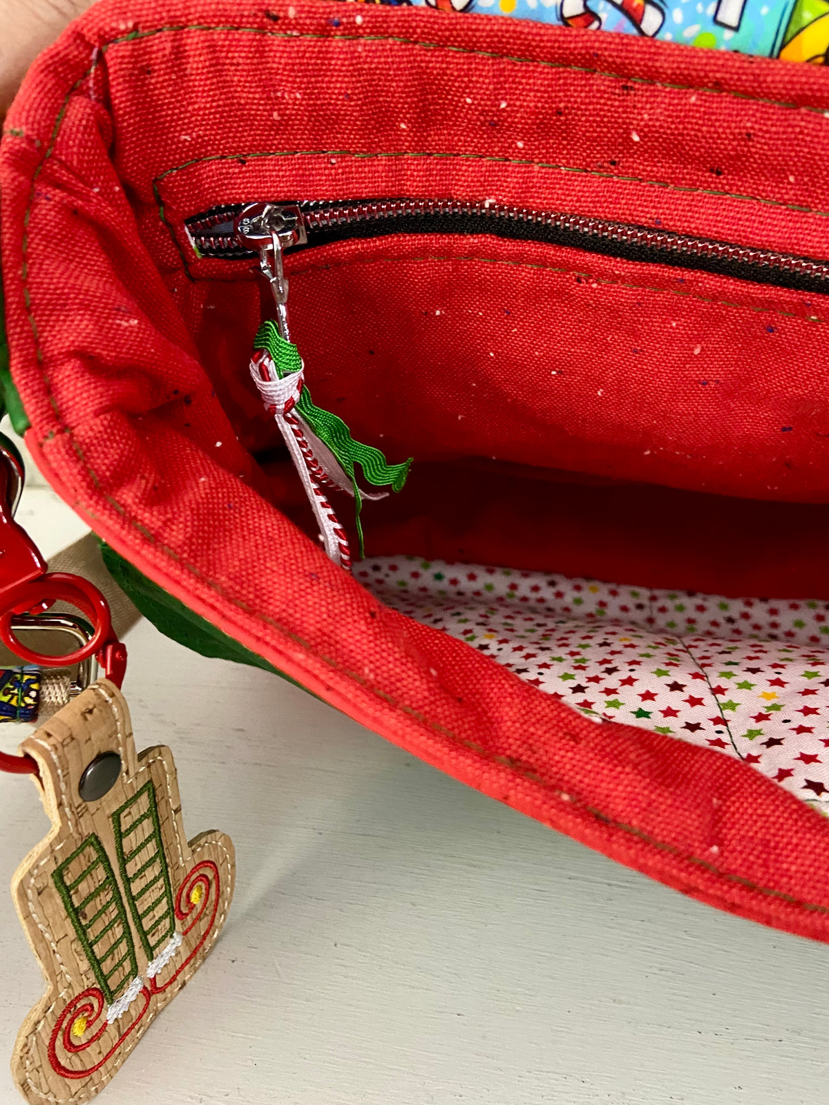 Christmas Cheer Satchel
