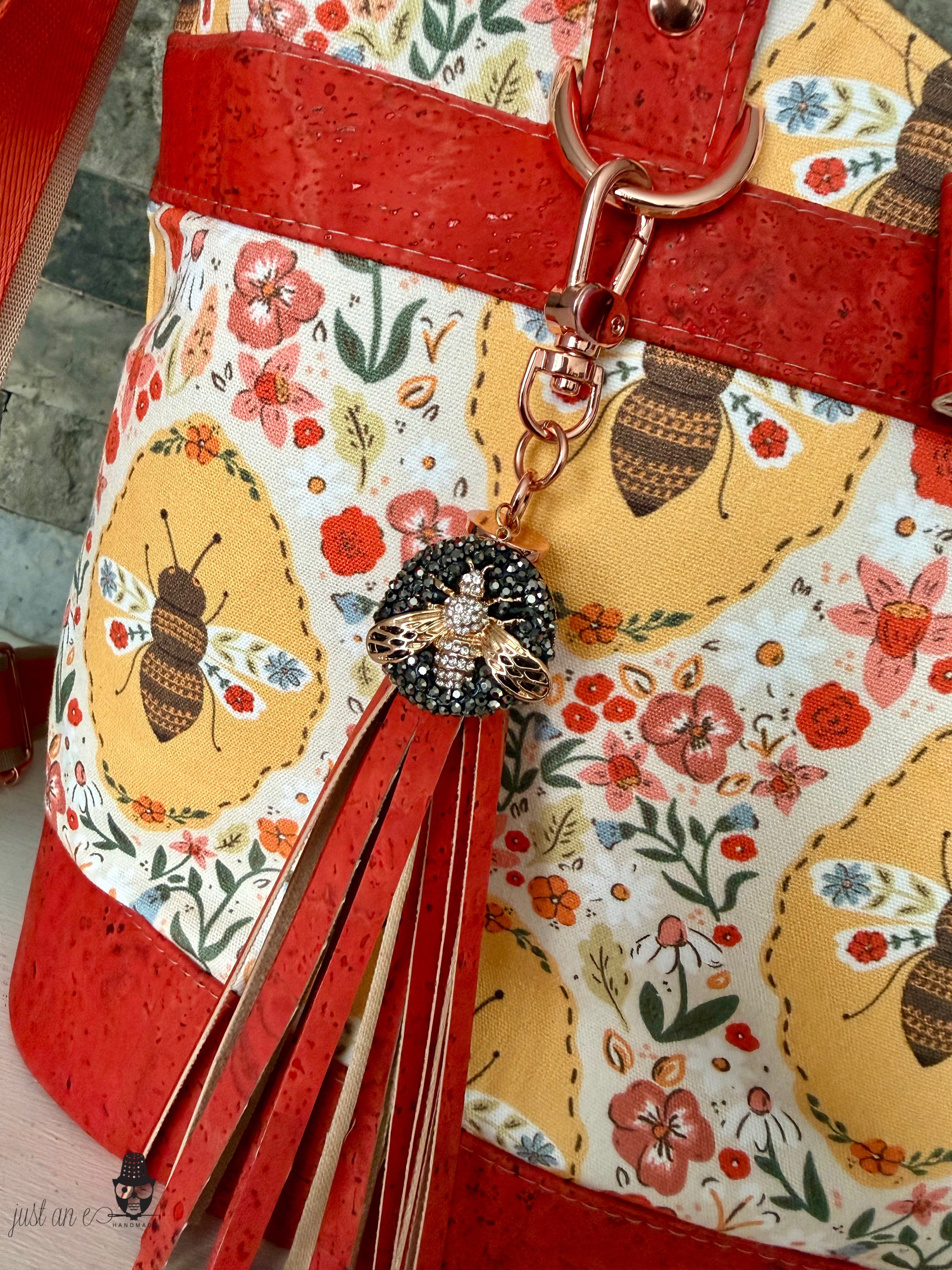 Springtime Bee Tote-Style Bag
