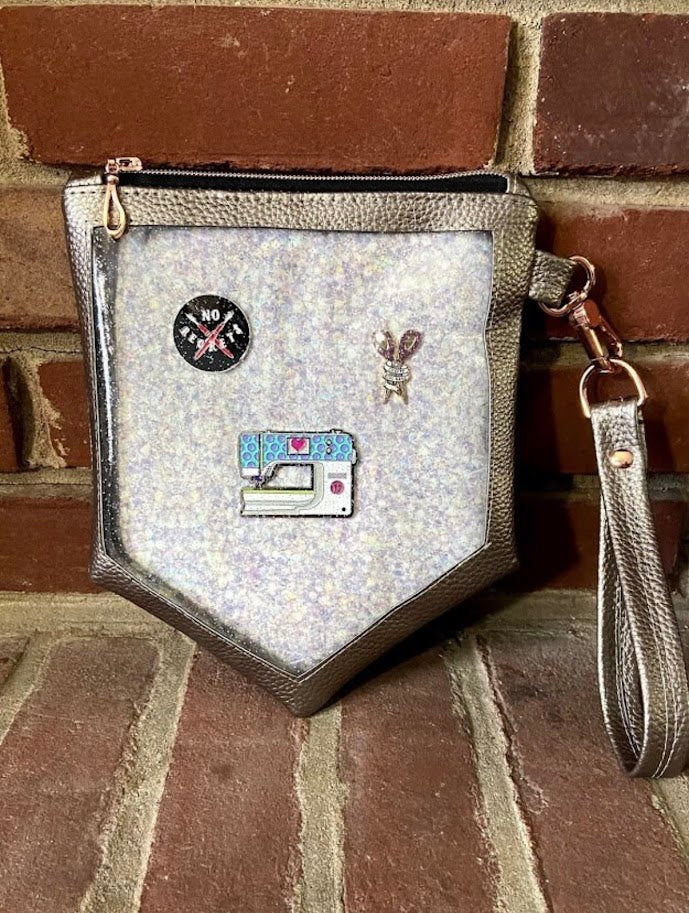Presentation Pin Pouch - a PDF Pattern